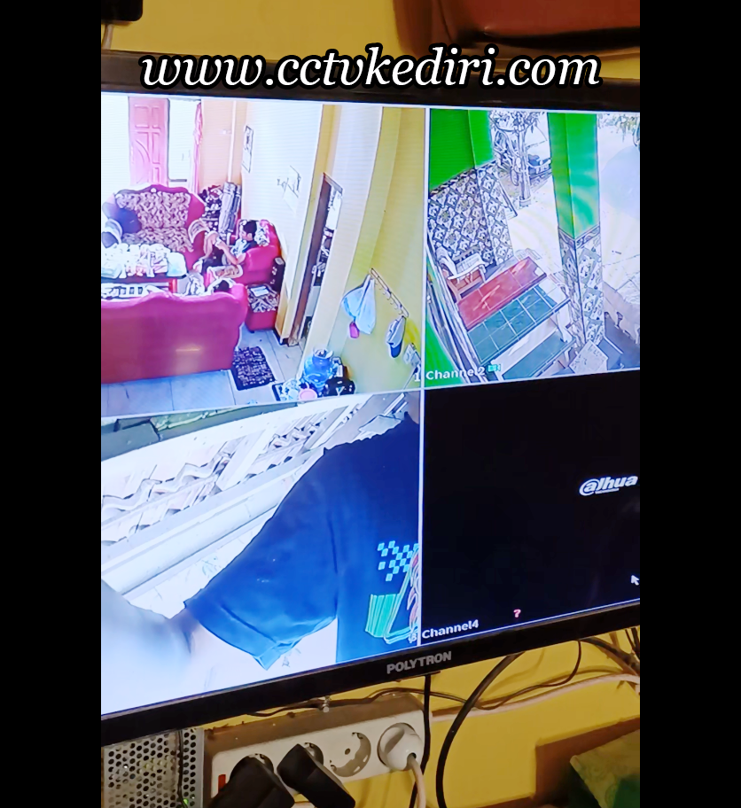 <p>Pemasangan kamera CCTV untuk digunakan sebagai media kemanan yang berkelanjutan karena kamera CCTV dapat bekerja selama 24 jam nonstop, dengan begitu kamera bekerja sepanjang waktu untuk memastikan situasi agar tetap terasa aman dan terjaga. Anda harus dapatkan kamera dengan kualitas tinggi dan harga murah hanya ada ditoko kami saat ini.</p>